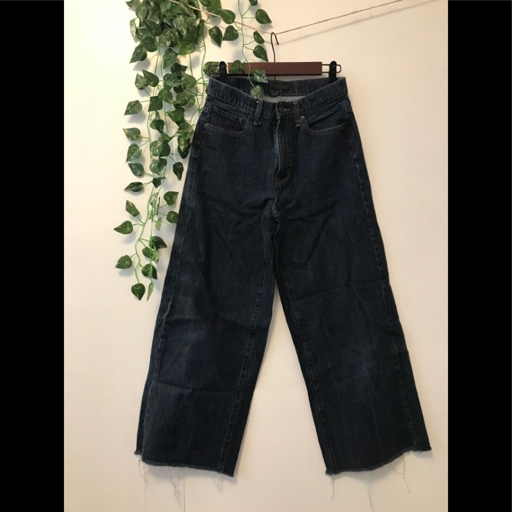 Uniqlo cropped, wide leg, high-waist jeans